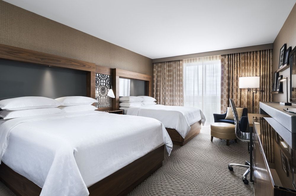 undefined Sheraton Toronto Airport Hotel & Conference Centre 6