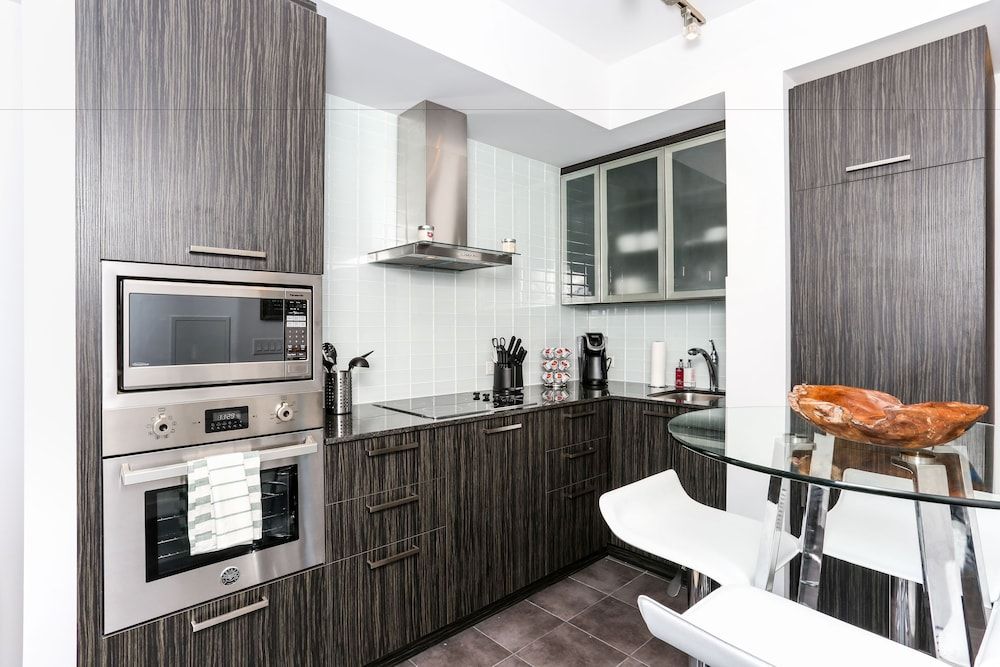 undefined Platinum Suites - Incredible CN Tower View 5