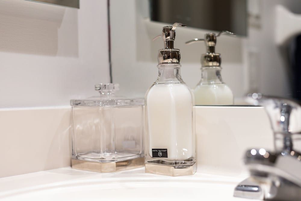 Applewood Suites - 1 BR Wellington West Executive Condo, 2 Bedrooms 8