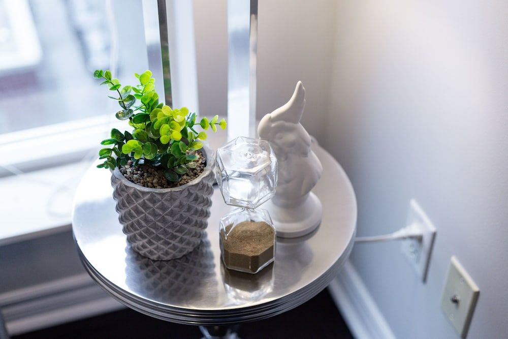 Applewood Suites - 1 BR Wellington West Executive Condo, 2 Bedrooms 10