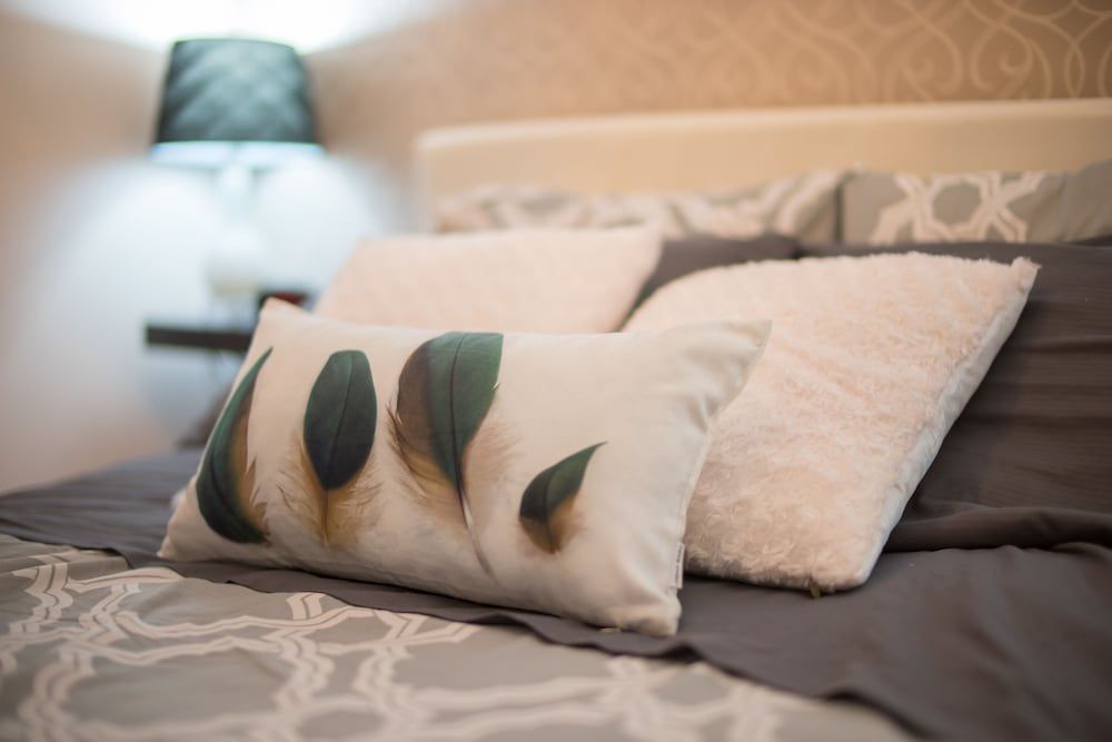 undefined Applewood Suites - 1 BR Wellington West 9