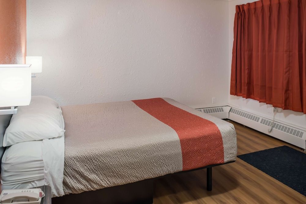 Deluxe Suite, 2 Queen Beds, Non Smoking, Refrigerator & Microwave