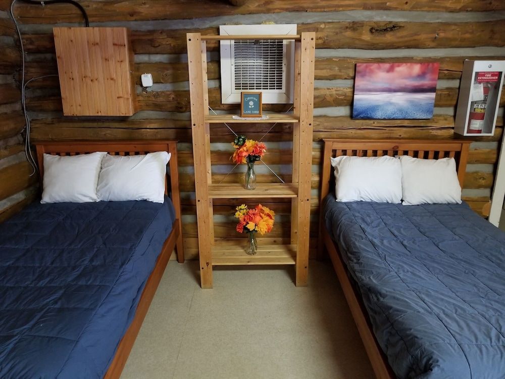 Christina Lake Lodge