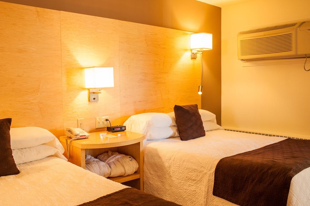 Dundee Arms Standard Room (Annex) 2