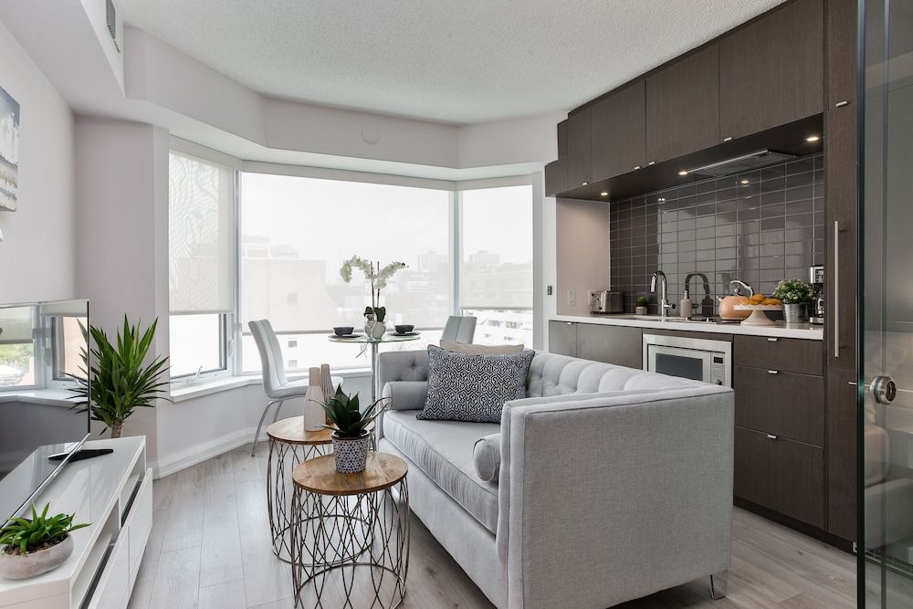 QuickStay - Class in Yorkville (Yonge & Bloor) Classic Condo, 1 Queen Bed 11