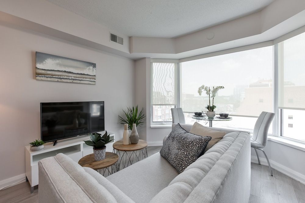 QuickStay - Class in Yorkville (Yonge & Bloor) Classic Condo, 1 Queen Bed 14