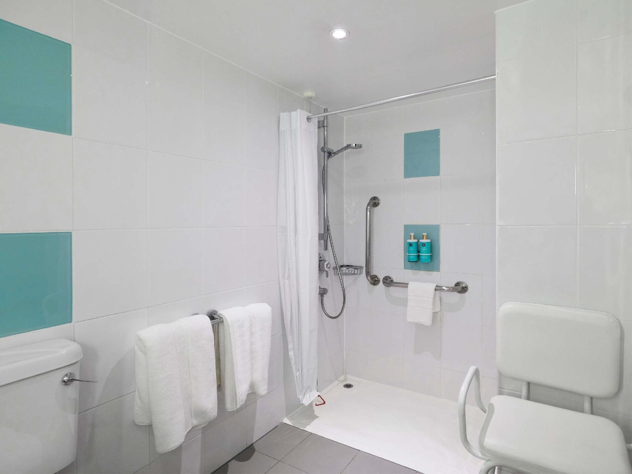 undefined Novotel London West 10