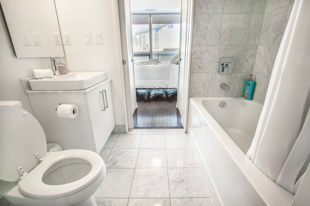 MiCasa Suites - Modern Executive Condo City Condo, 1 Bedroom, City View 11