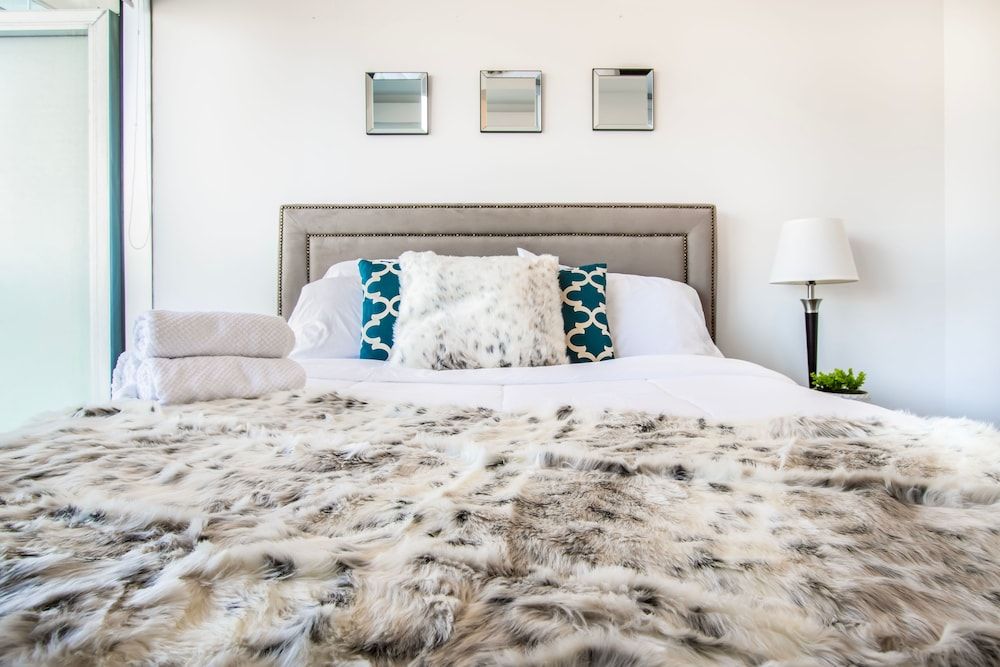 undefined MiCasa Suites - Modern Executive Condo 6