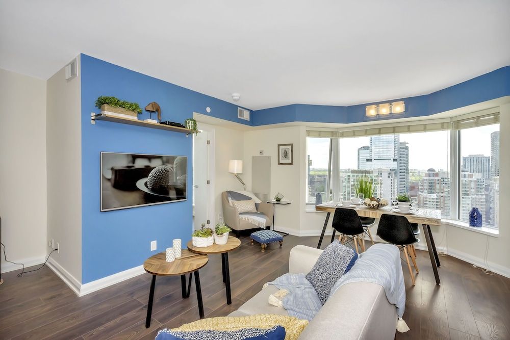 QuickStay - Elegance in Yorkville (Yonge & Bloor) Luxury Condo, 1 Queen Bed, City View 13
