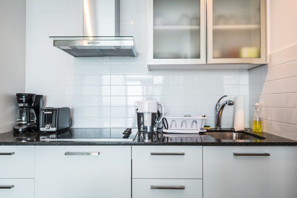 Condo in the sky with a breathtaking view Superior Condo, 1 Bedroom, Lake View 8