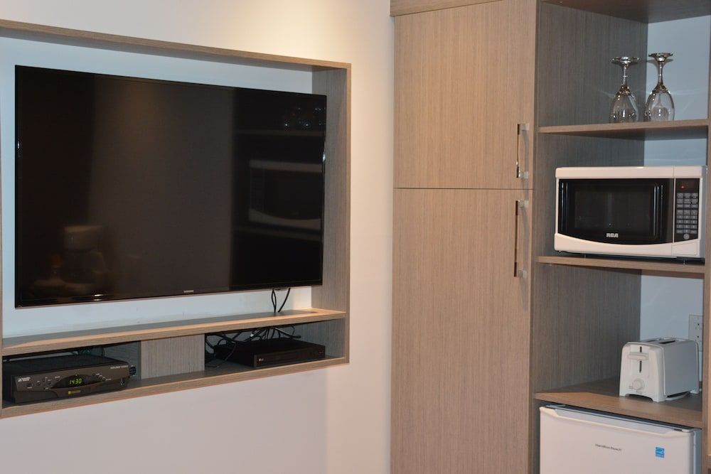 Motel Chez Nous Superior Room, 1 Queen Bed, Non Smoking 7