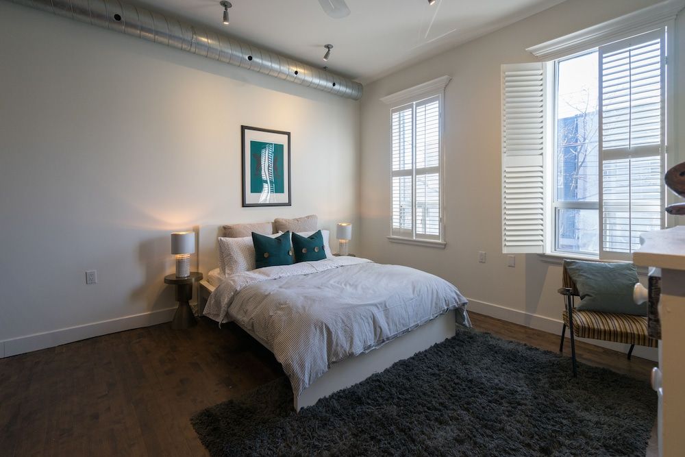 Applewood Suites - The Ossington Loft City Loft, 3 Bedrooms, Patio, City View 13
