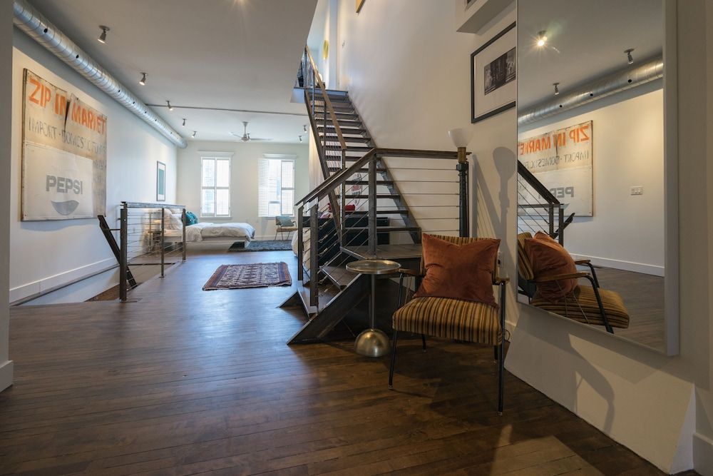 Applewood Suites - The Ossington Loft City Loft, 3 Bedrooms, Patio, City View 36