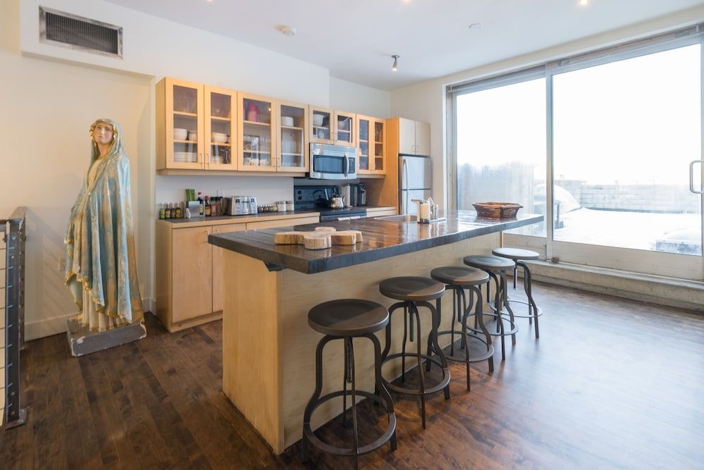 undefined Applewood Suites - The Ossington Loft 2