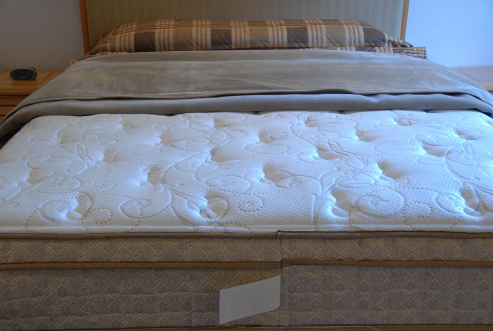 Hotel DeOro Room, 1 Queen Bed, Private Bathroom 2