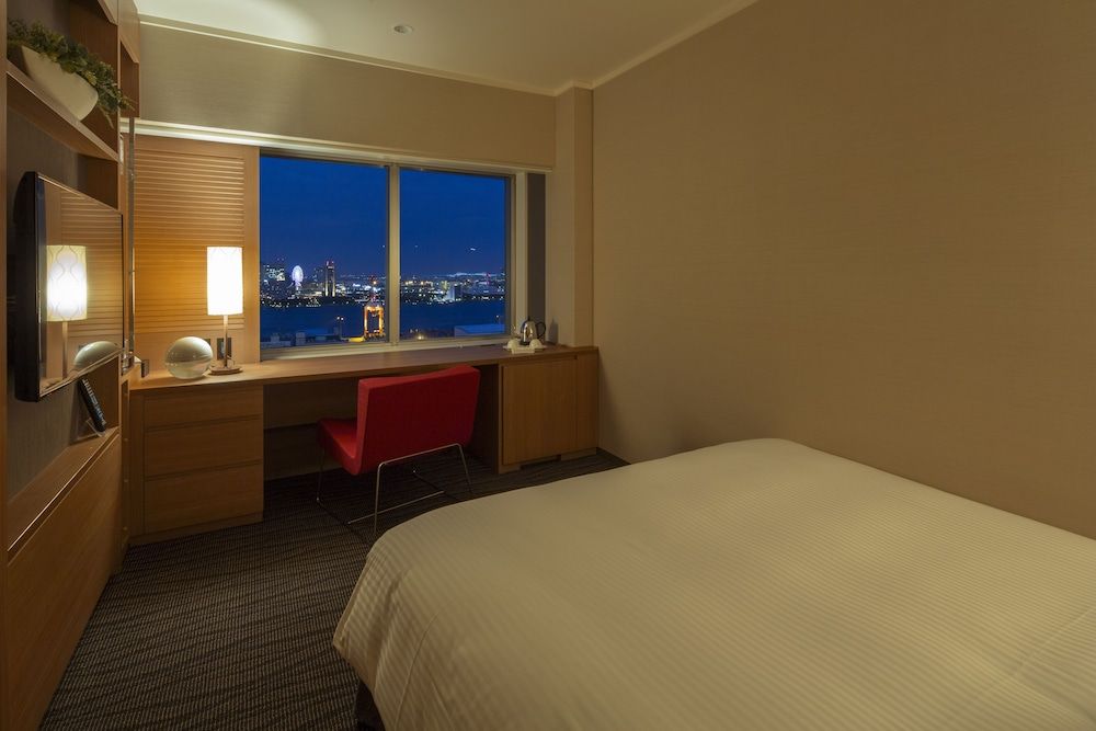 Daiichi Hotel Tokyo Seafort Double Room, Harbor View 2