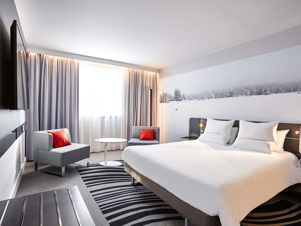 undefined Novotel London Waterloo 8