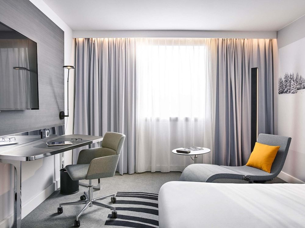 undefined Novotel London Waterloo 5
