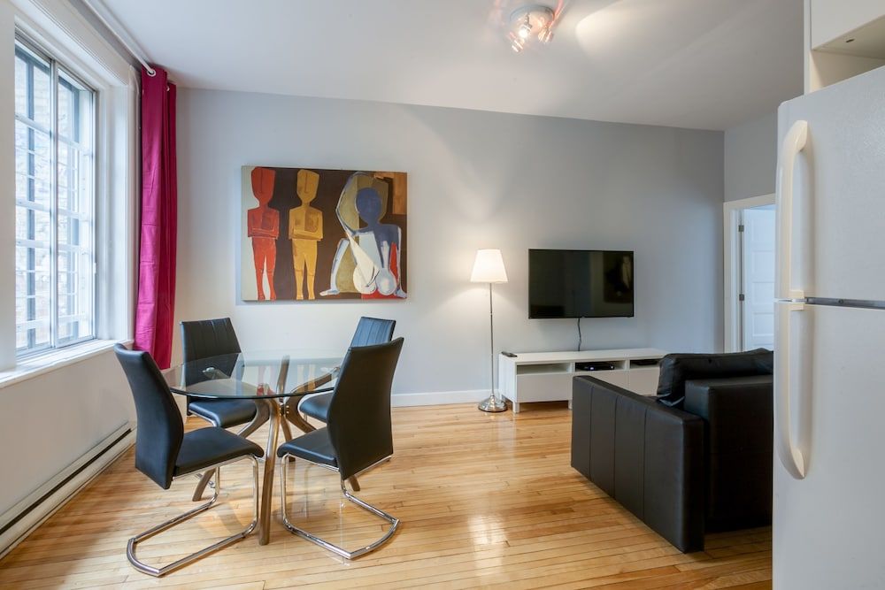 Room Service - Dining