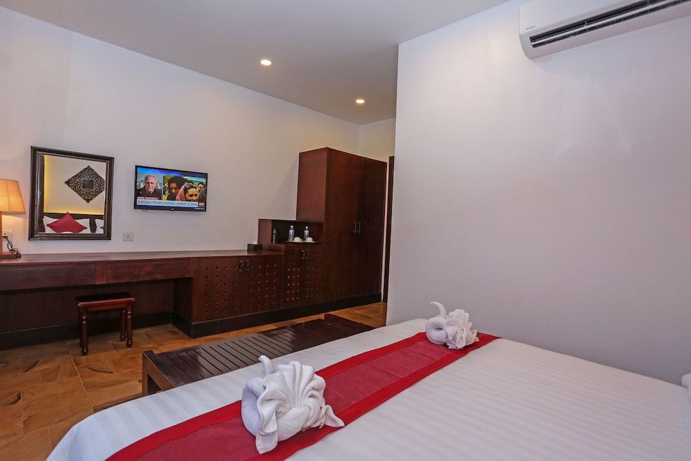 The Moon Residence & Spa Deluxe Double Room, Pool View 3