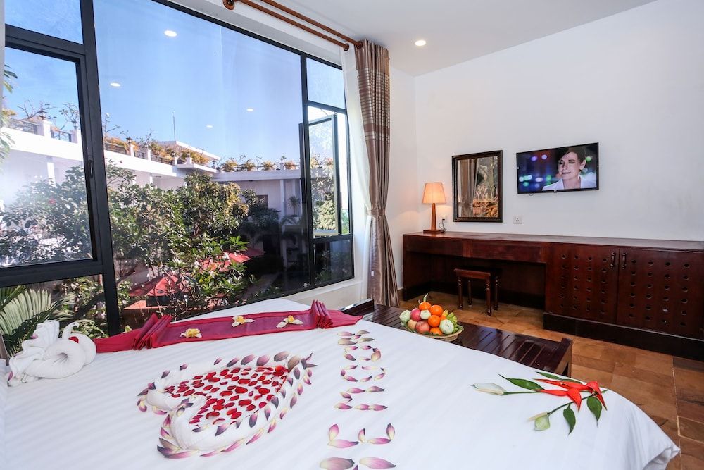 The Moon Residence & Spa Deluxe Double Room, Pool View 2