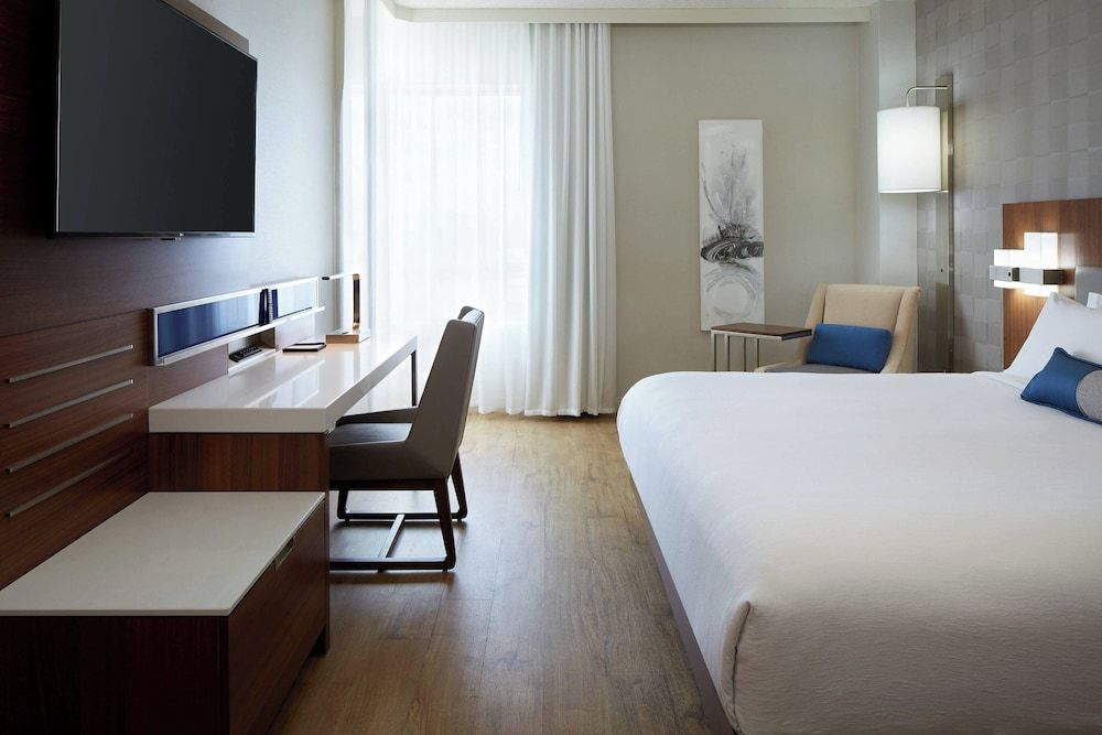 Deluxe Room, 1 King Bed