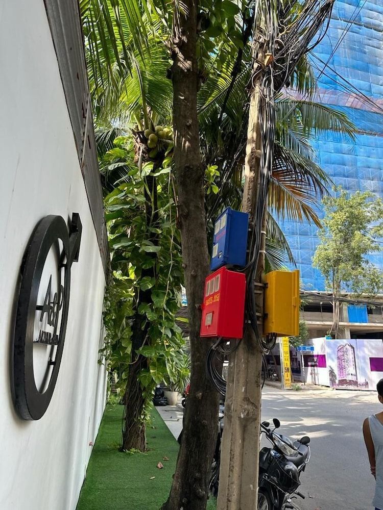 undefined Arthur&Paul - Caters to Men 4