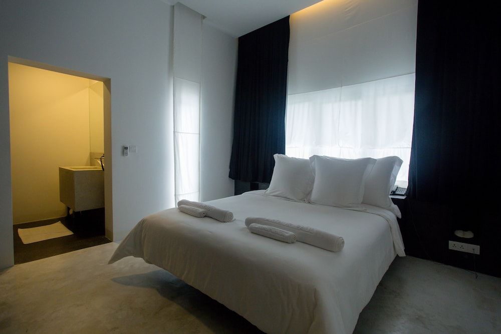 undefined Arthur&Paul - Caters to Men 8