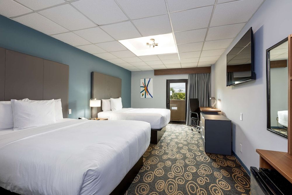 Room, 2 Queen Beds, Non Smoking