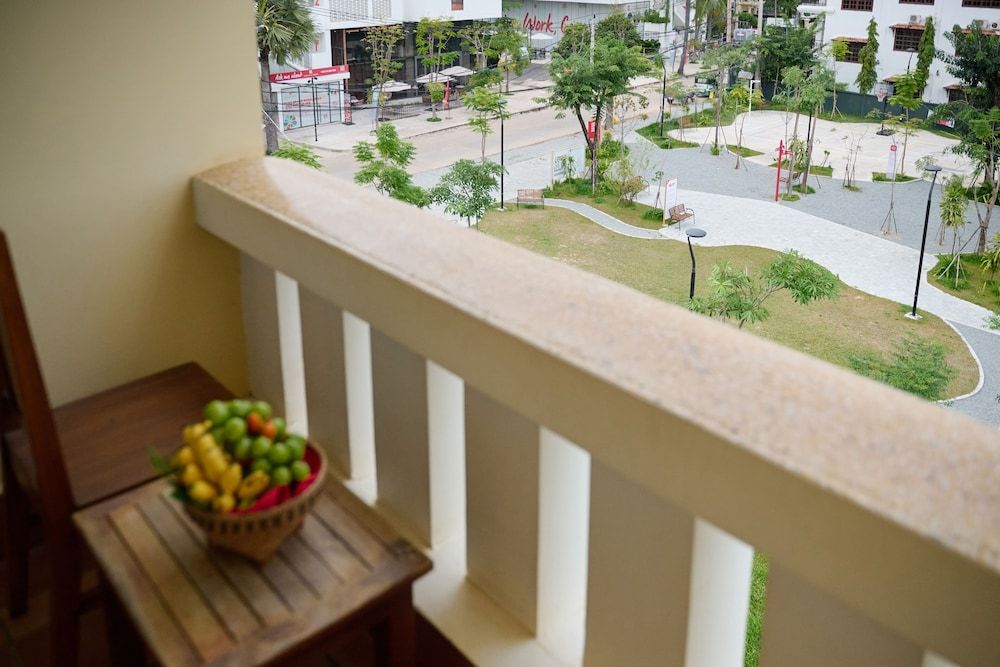 Grand Bayon Siem Reap Hotel Deluxe Double Room, Balcony, City View 4