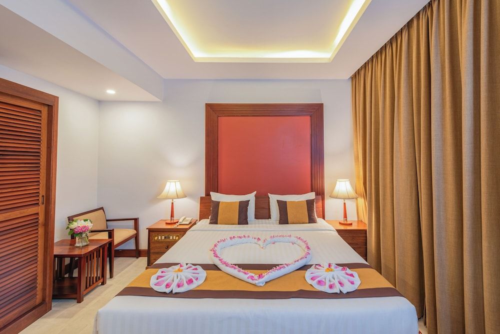 Shadow Angkor Residence Deluxe Club Room 9