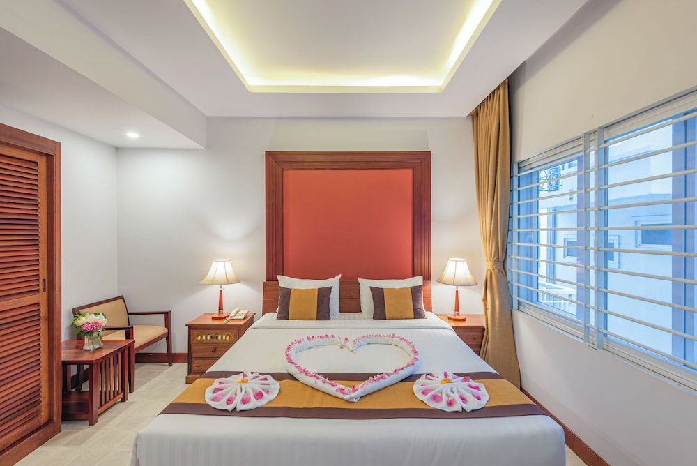 Shadow Angkor Residence Deluxe Club Room 6