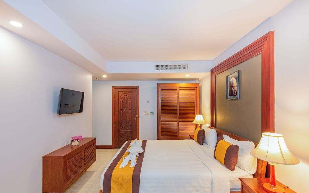 Shadow Angkor Residence Family Room 2