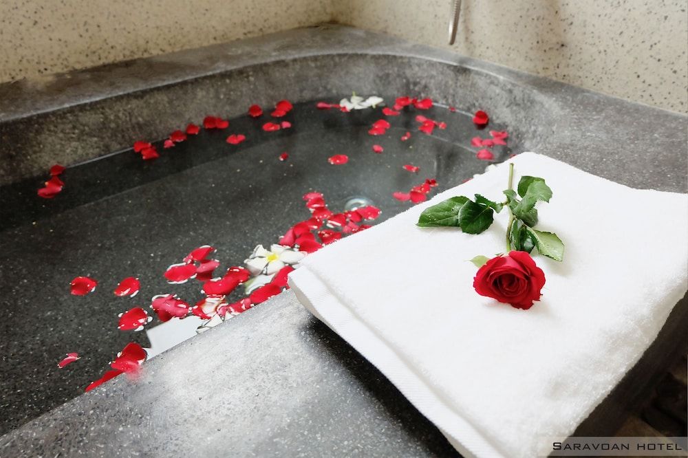 Saravoan Royal Palace Family Room 26