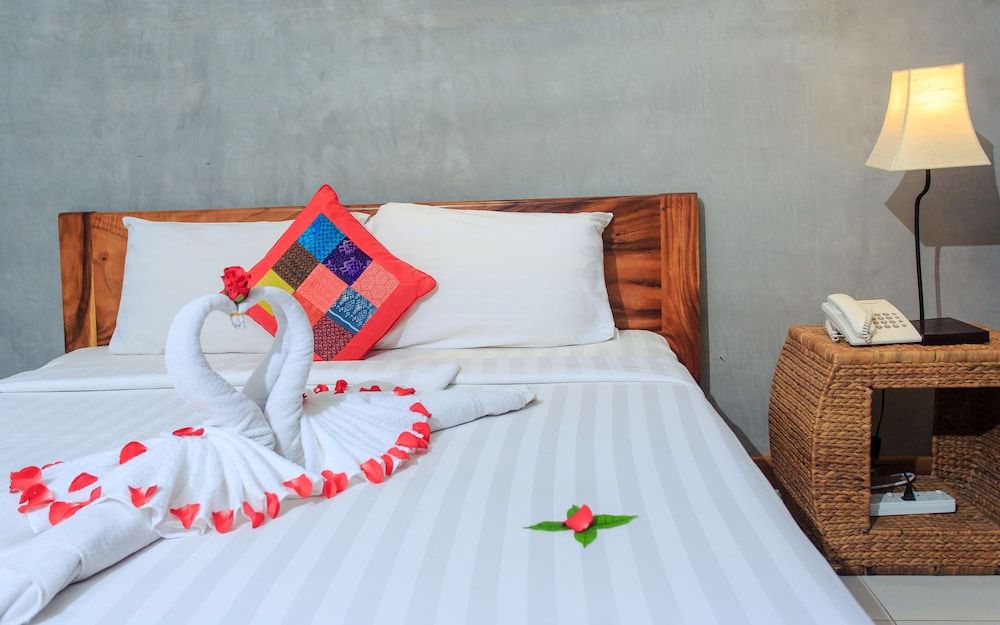 Saravoan Royal Palace Family Room 15