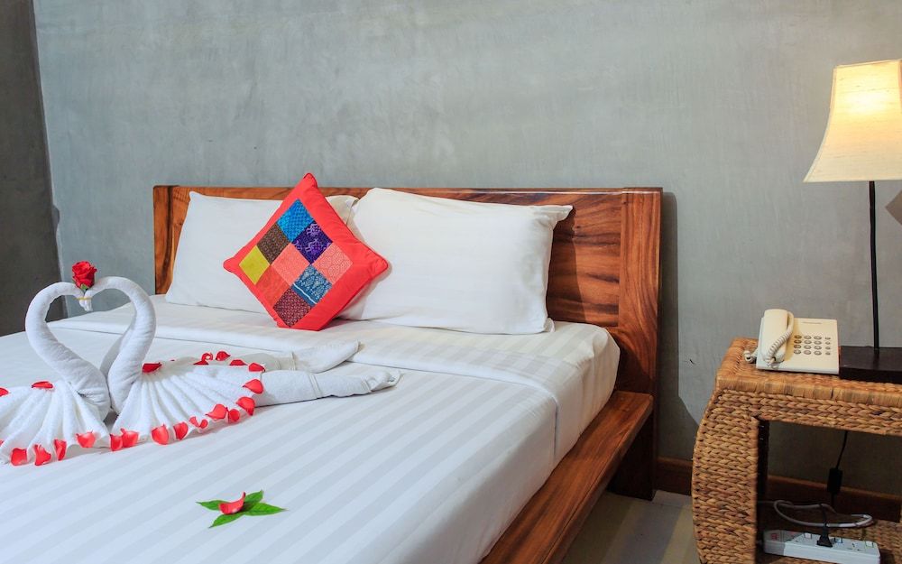 Saravoan Royal Palace Family Room 18