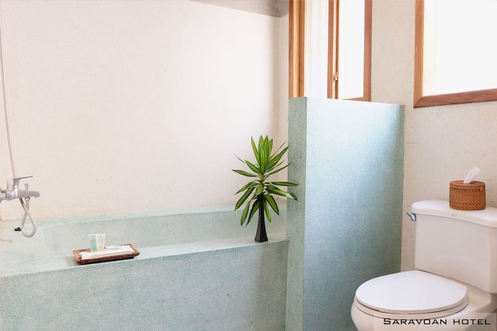 Saravoan Royal Palace Family Room 20