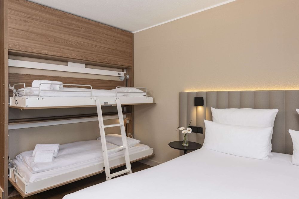 NH München Airport Superior Room 4