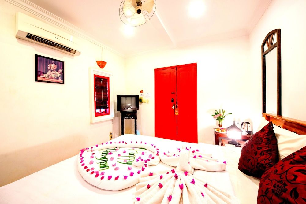 undefined Villa Wat Damnak 2