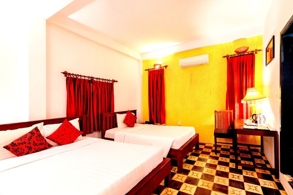 undefined Villa Wat Damnak