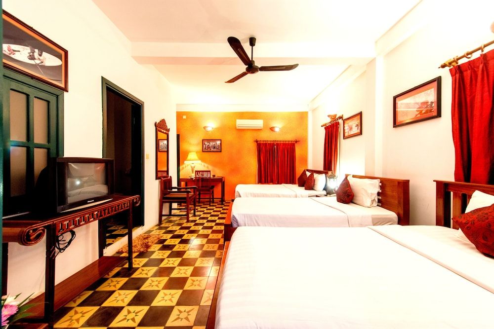 undefined Villa Wat Damnak 9