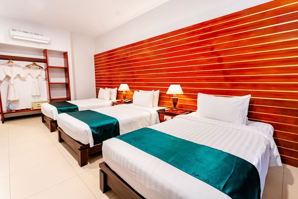 Deluxe Triple Room