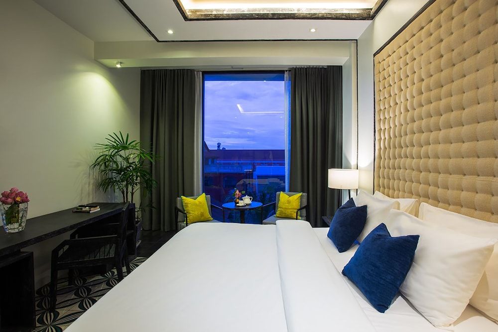 Monthara Angkor Residence Deluxe Double Room 12