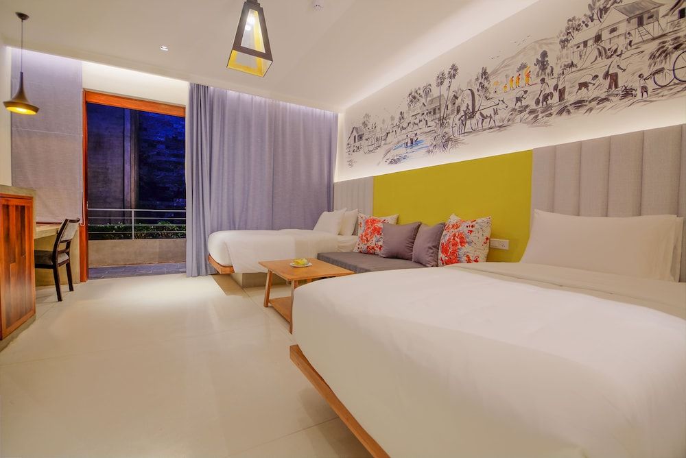 Apsara Residence Hotel Deluxe Twin with Balcony