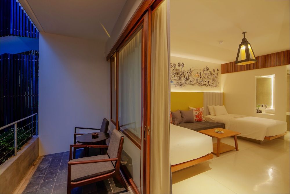 Apsara Residence Hotel Deluxe Twin with Balcony 15