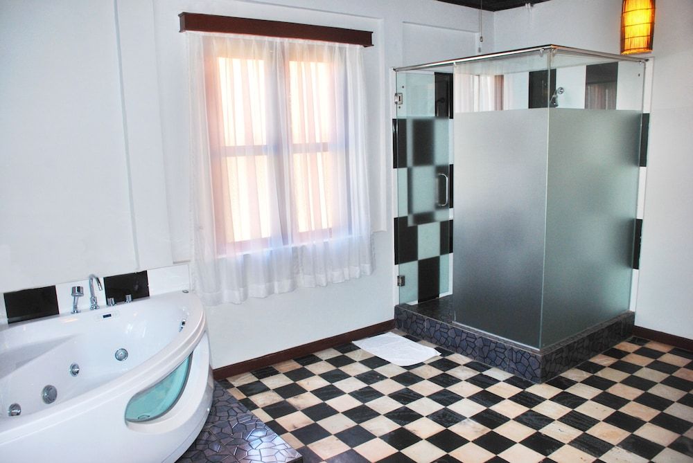 La Rivière d' Angkor Resort Governor Suite Room