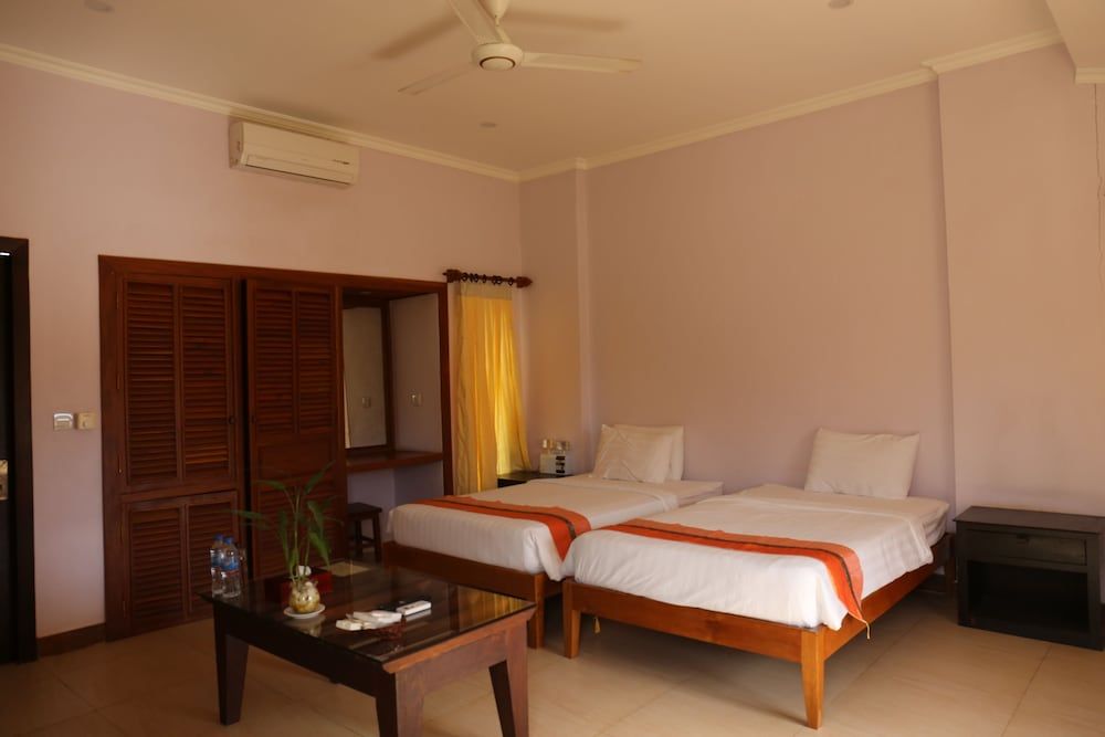 Deluxe Twin Room, Pool View