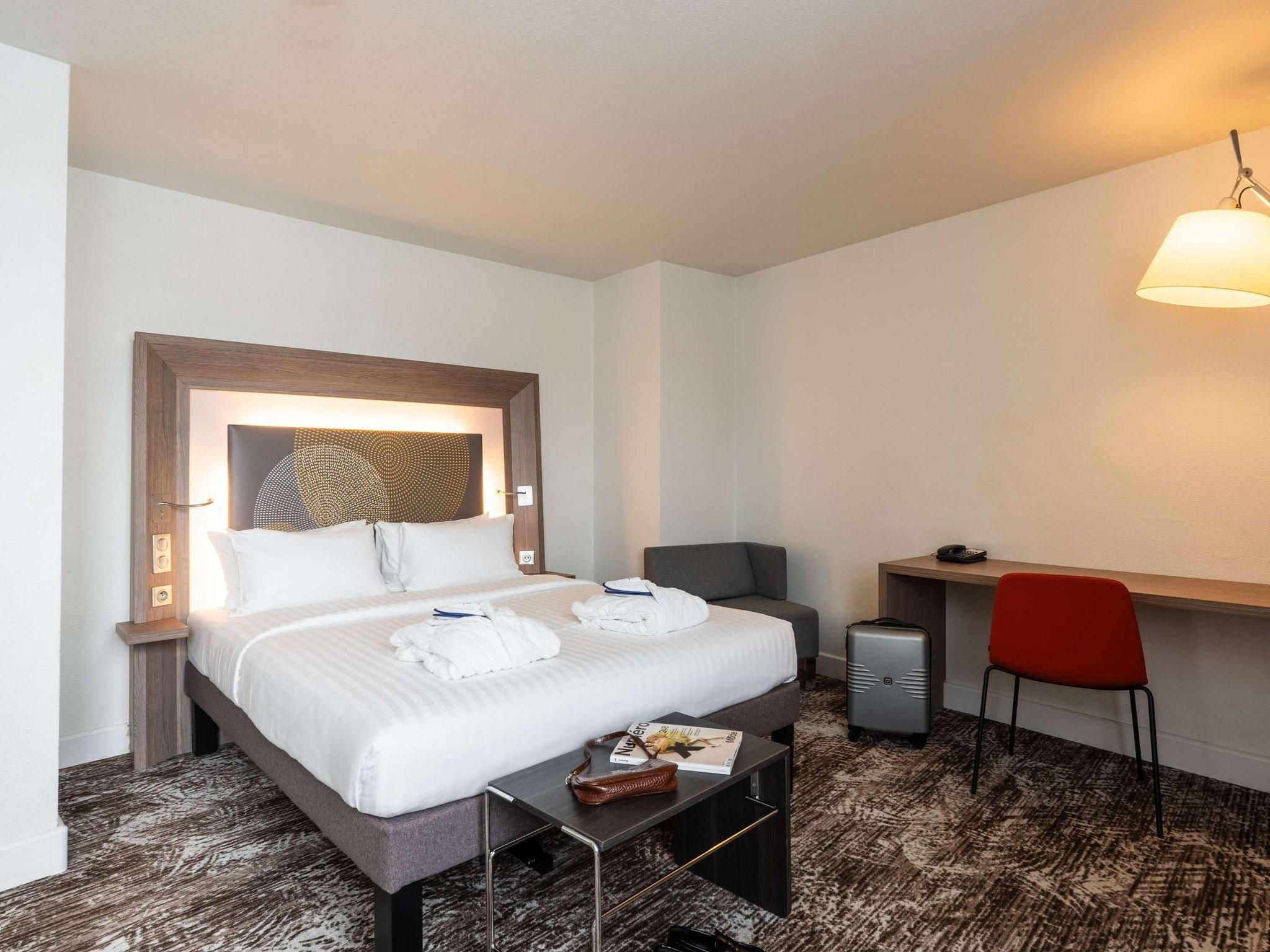 Executive Double Room with Queen size bed and terrace