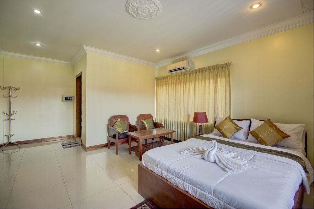 DV Angkor Villa Standard Double Room 7